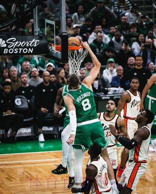 活塞1分险胜凯尔特人取得3连胜,同时结束凯尔特人2连胜 活塞1分险胜凯尔特人取得3连胜,同时结束凯尔特人2连胜